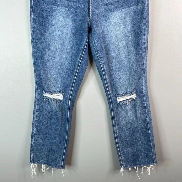 ROYALTY FOR ME Vintage Stretch High Rise Jeans Blue Mid Wash Distress Baddie 12 - Picture 4 of 11